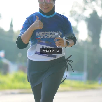 Runner Photo 3476873