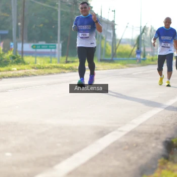 Runner Photo 3476888