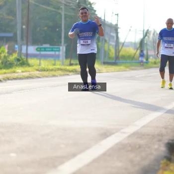 Runner Photo 3476898