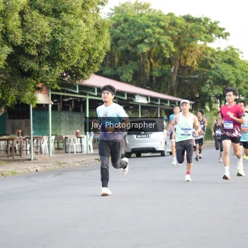 Runner Photo 3476921