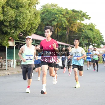 Runner Photo 3476930