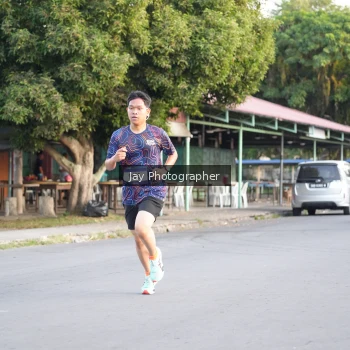 Runner Photo 3476991