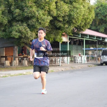 Runner Photo 3476995