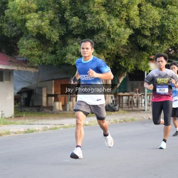 Runner Photo 3477002