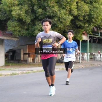 Runner Photo 3477011