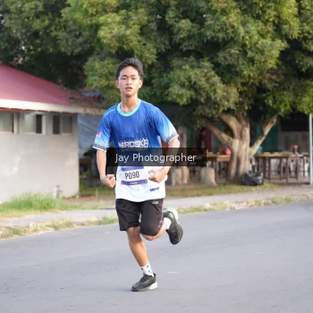 Runner Photo 3477015