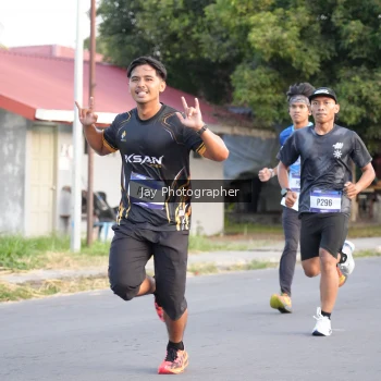 Runner Photo 3477041