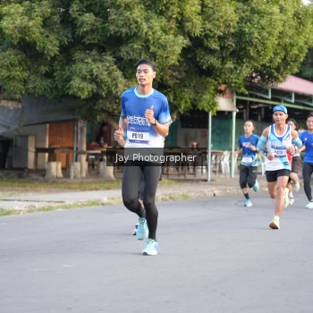 Runner Photo 3477071