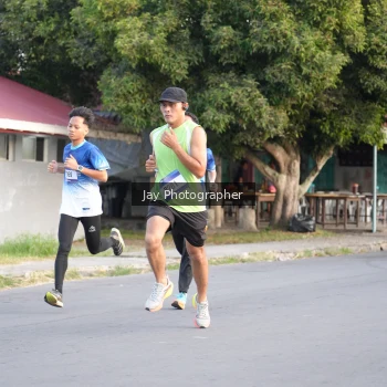 Runner Photo 3477100