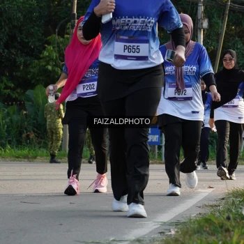 Runner Photo 3477194