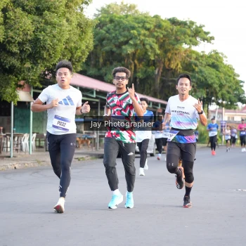 Runner Photo 3477202