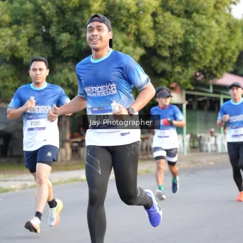 Runner Photo 3477237