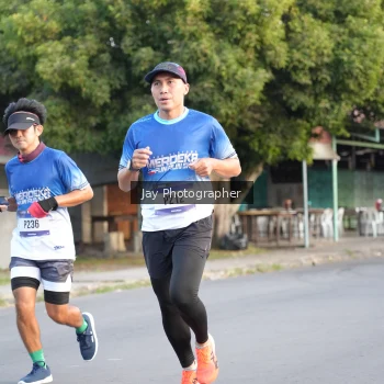 Runner Photo 3477241