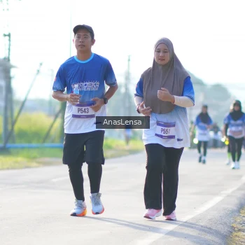Runner Photo 3477243