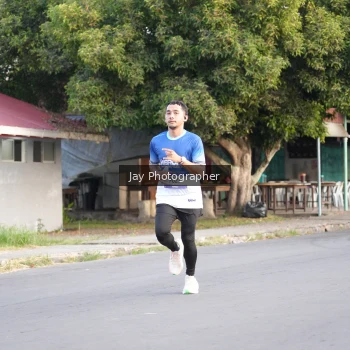 Runner Photo 3477295