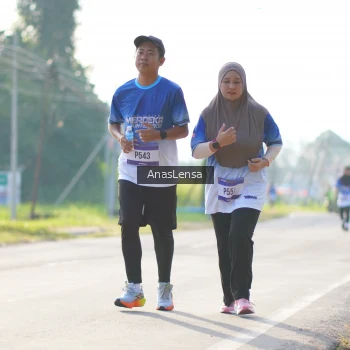Runner Photo 3477318