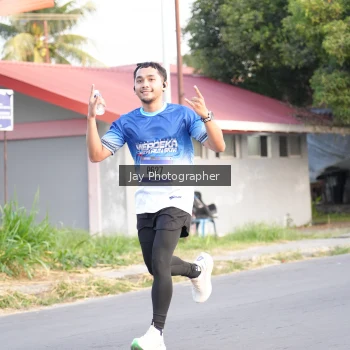 Runner Photo 3477325