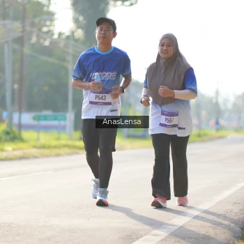 Runner Photo 3477334