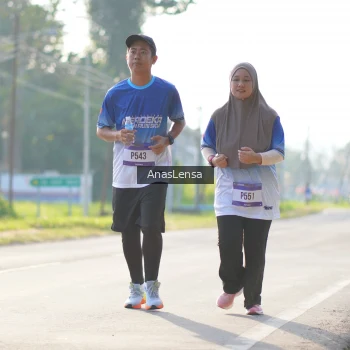 Runner Photo 3477381