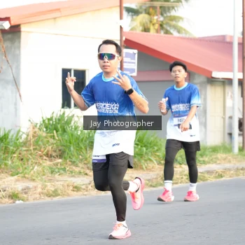 Runner Photo 3477415