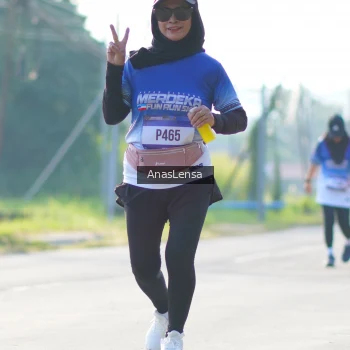 Runner Photo 3477495