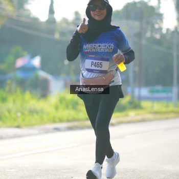 Runner Photo 3477598