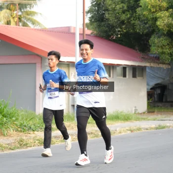 Runner Photo 3477617