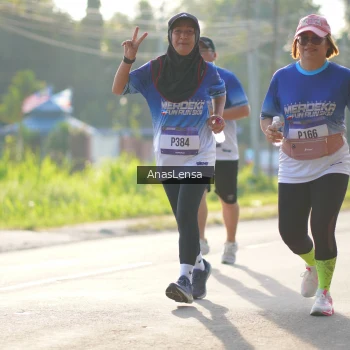 Runner Photo 3477645