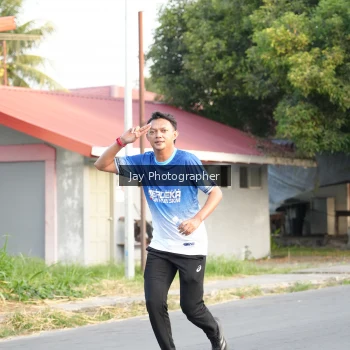 Runner Photo 3477664