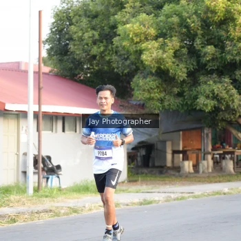 Runner Photo 3477680