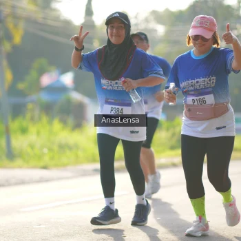 Runner Photo 3477695