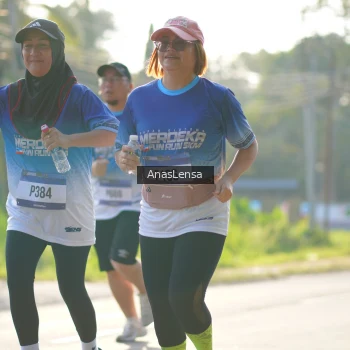 Runner Photo 3477699
