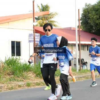 Runner Photo 3477778