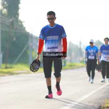 Runner Photo 3477780