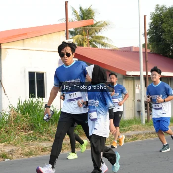 Runner Photo 3477785