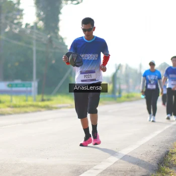 Runner Photo 3477819