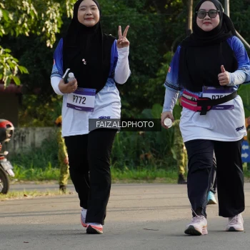 Runner Photo 3477867