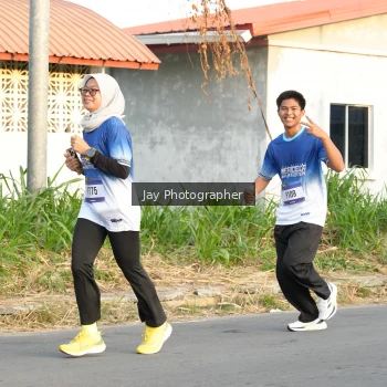 Runner Photo 3477874