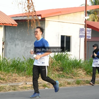 Runner Photo 3477881