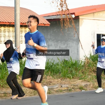 Runner Photo 3477891