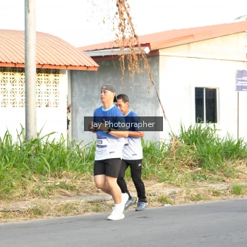 Runner Photo 3477901