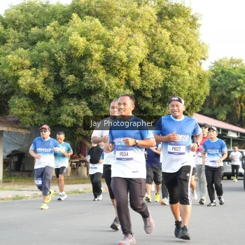 Runner Photo 3477912