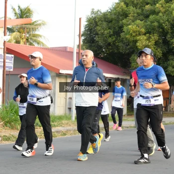 Runner Photo 3477935