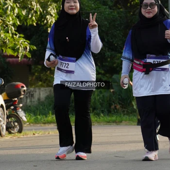 Runner Photo 3477936