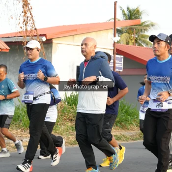 Runner Photo 3477939