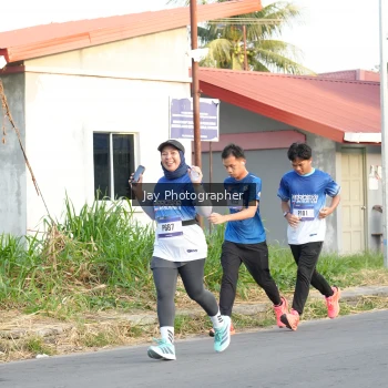 Runner Photo 3477972