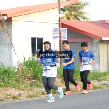 Runner Photo 3477973