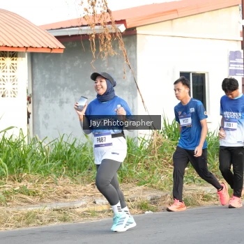 Runner Photo 3477976