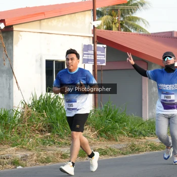 Runner Photo 3478030