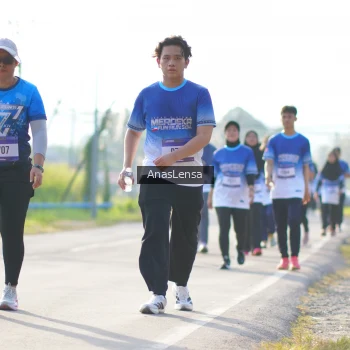 Runner Photo 3478086